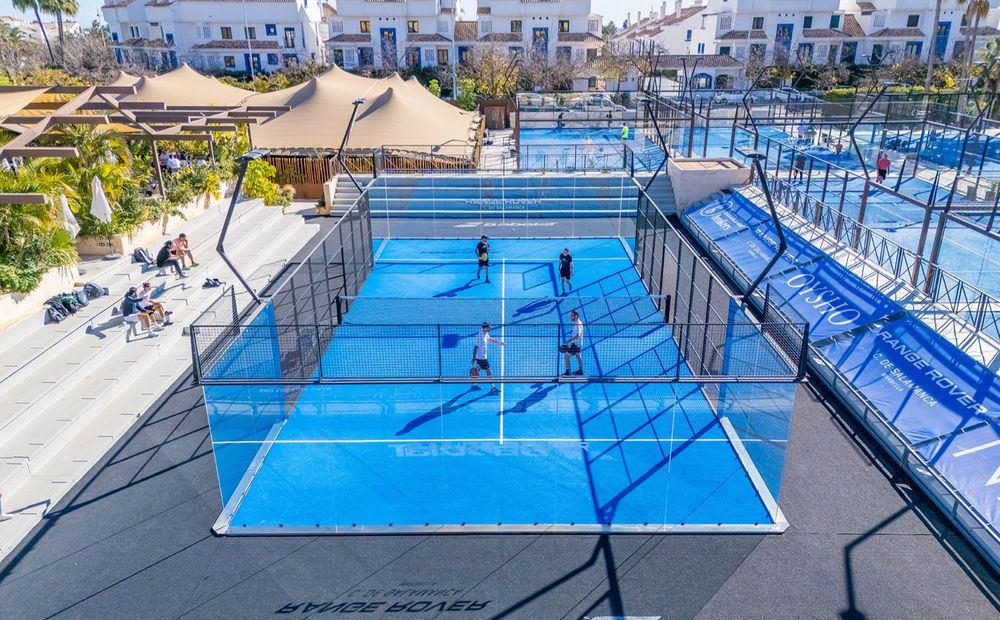 Full Vision padel court